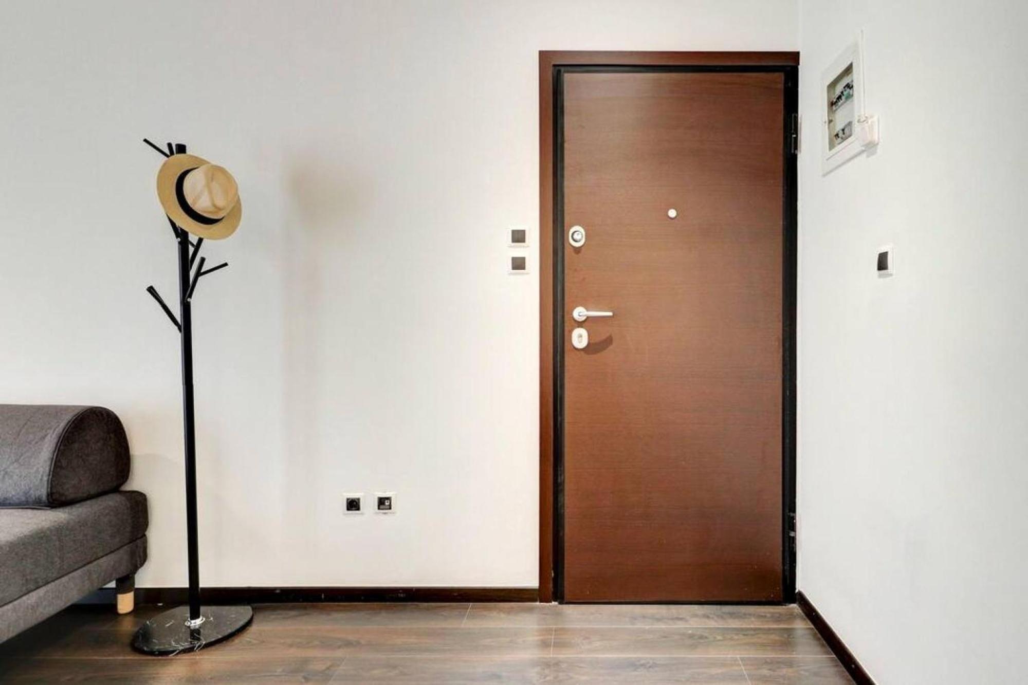 Classy And Stylish Apartment Next To Hilton Атина Екстериор снимка