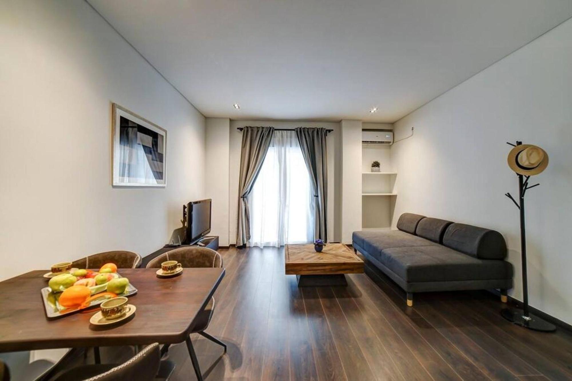 Classy And Stylish Apartment Next To Hilton Атина Екстериор снимка